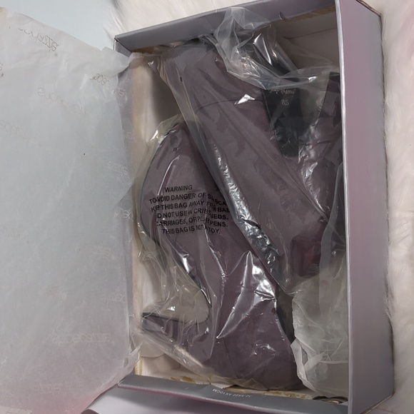 Little Diva Grey Booties - Picture 8 of 8